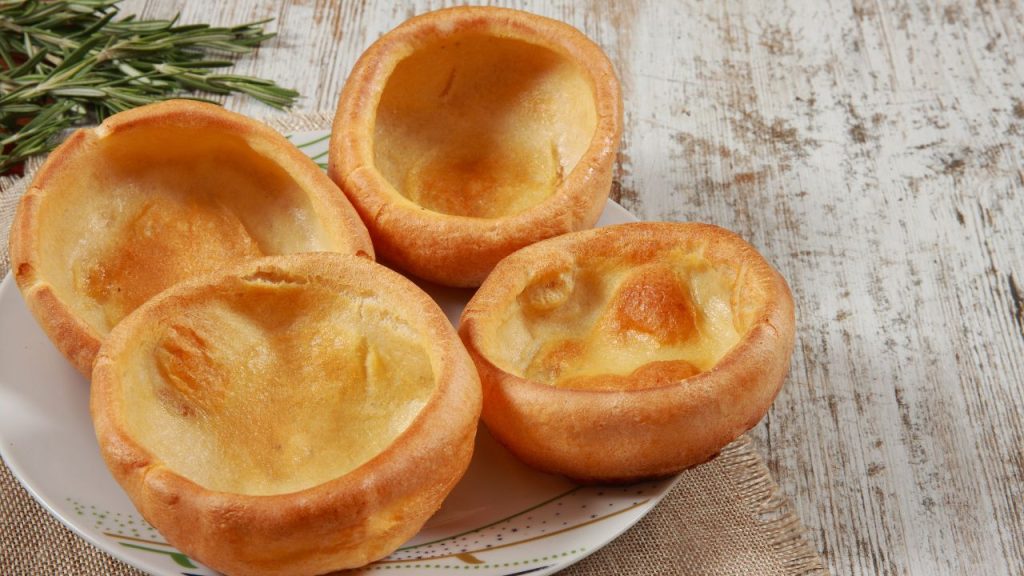 How to Store Leftover Yorkshire Pudding? [2 Effective Methods]