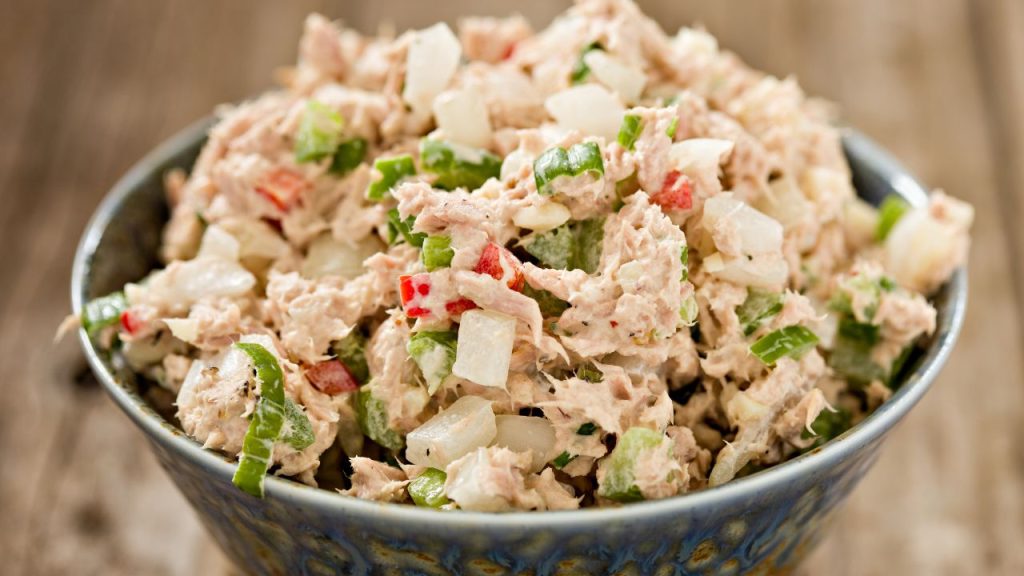 How To Fix Watery Tuna Salad [5 Easy FIXES]
