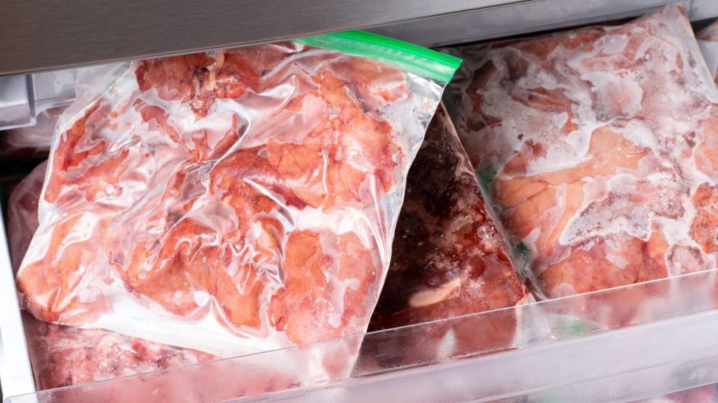 Does Frozen Meat Weigh More than Thawed Meat? [EXPLAINED]