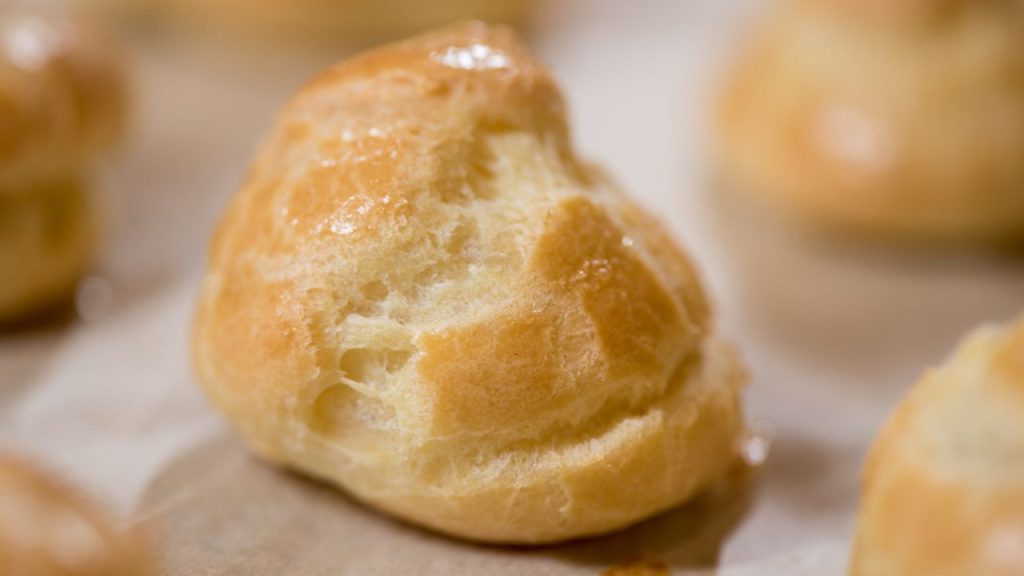 Can You Freeze Pate A Choux? [Explained]